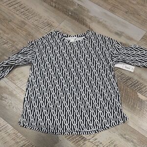 Liz Claiborne Black and White Patterned Top